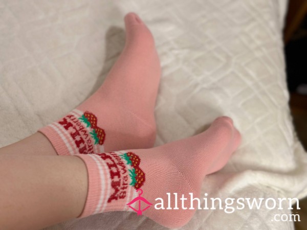 🥛🍓Pink Strawberry Socks🍓🥛