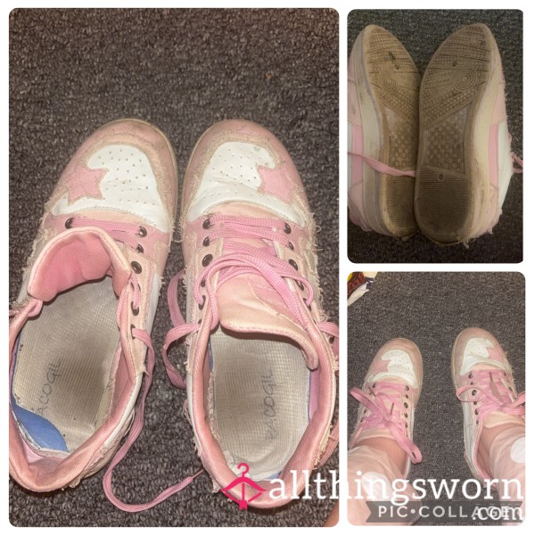 Pink Sweaty, Smelly Trainers🤢