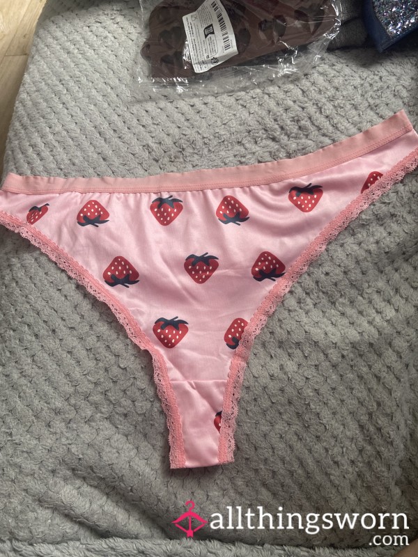 Pink Thongs Cotton With Strawberries