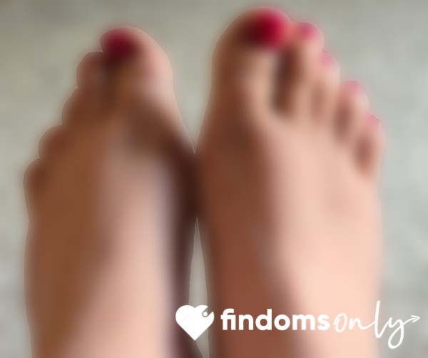 Pink To Make The Boys Wink 😉 🎀💕💅👣