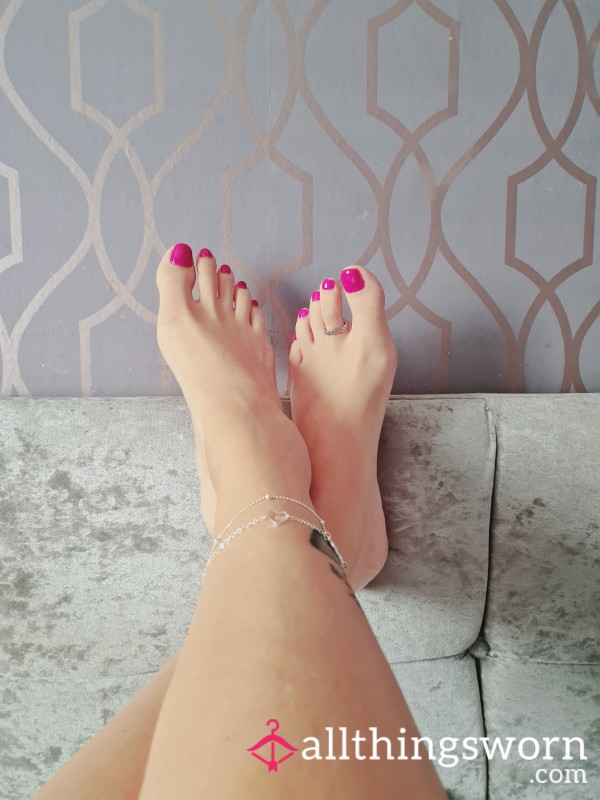 Pink To Make You Wink Toes And Legs 💖