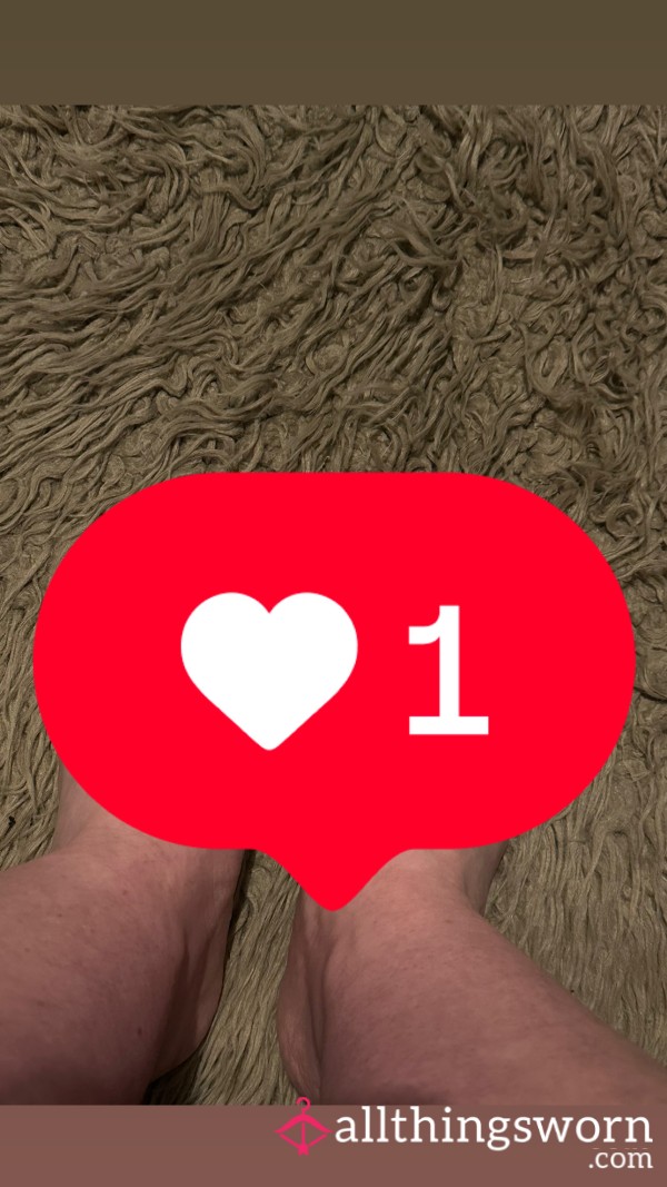 Pink Toe Nails