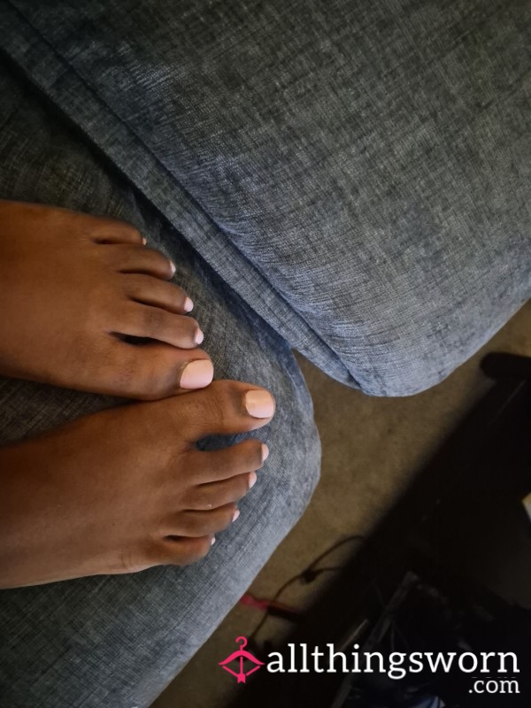 Pink Toes