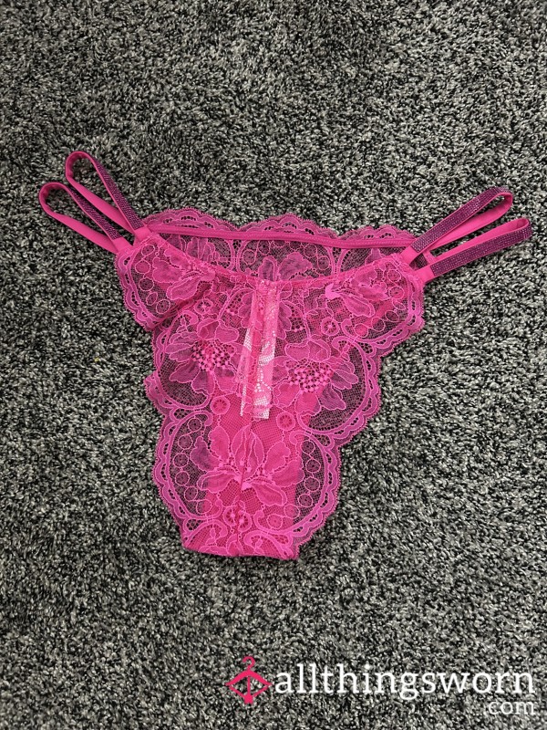 Pink VS Thongs 🥵