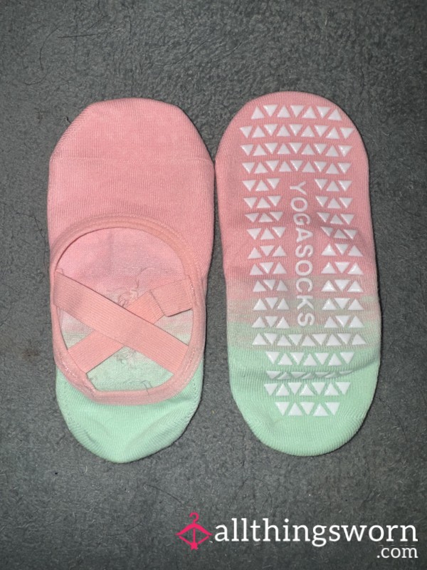 Pink/green Yoga Socks