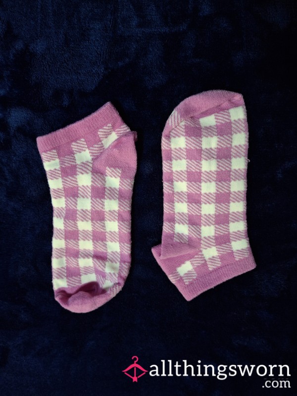 Pink/White Plaid Ankle Socks