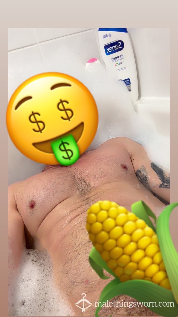 Pi*sing All Over Myself In The Bath