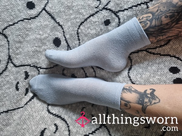 Plain Colour Crew Socks- Blue Or Peach