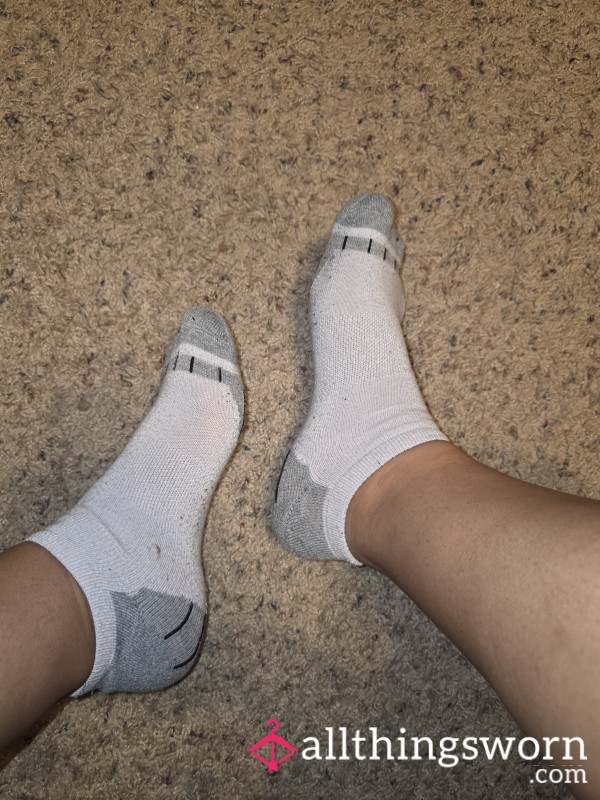 Plain White Ankle Sock