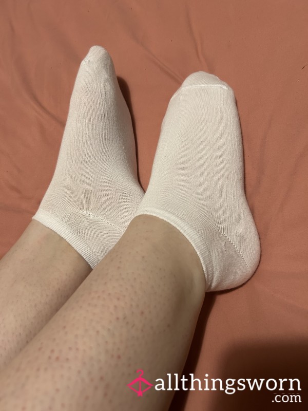 Plain White Ankle Socks 🤍