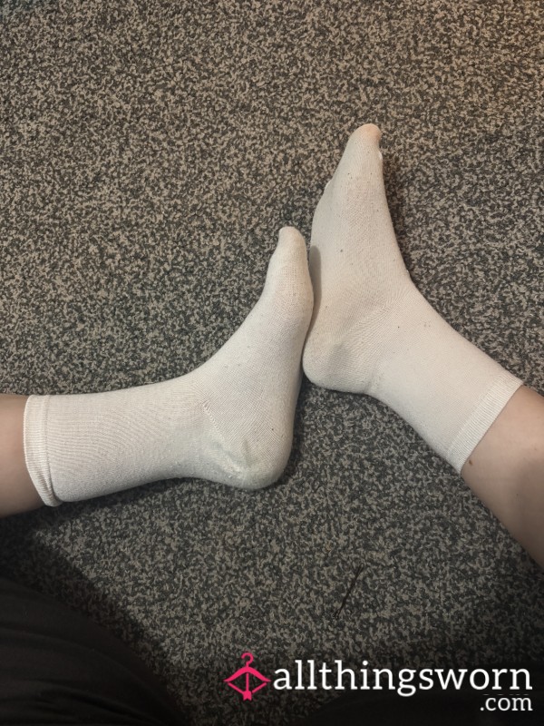 Plain White Socks 🧦