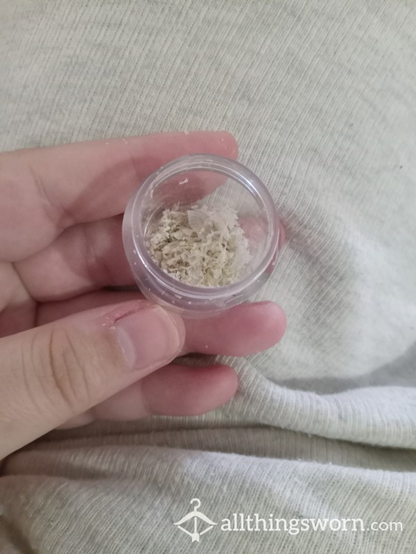 Plastic Containers Filled With P**lings From My Feet
