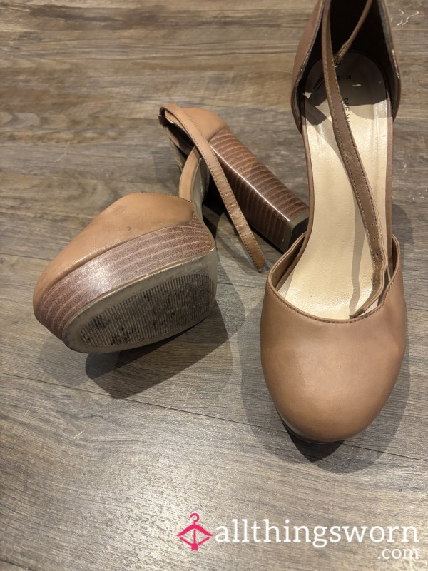 Platform Very Worn Heels