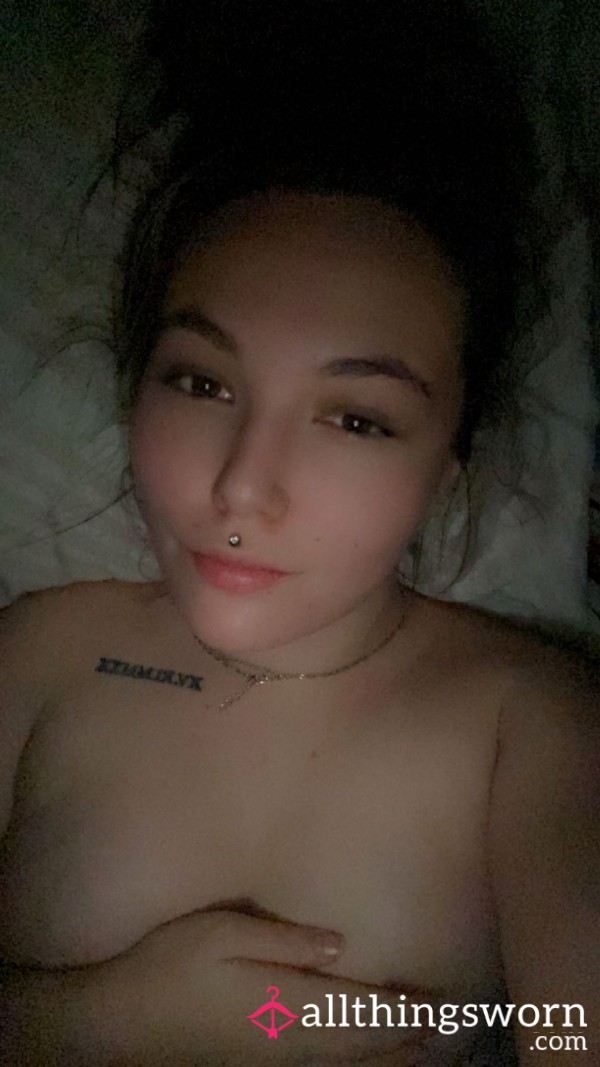 🐱 Play In Bed 💦💦