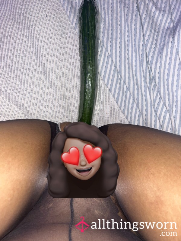 Playing And Edging With Cuc*mber 😈😈😈