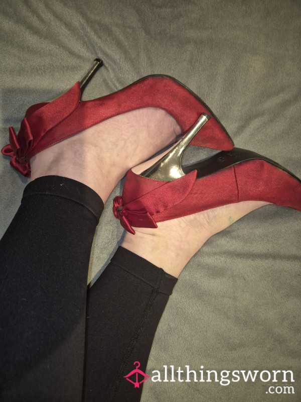 Playing In My Red High Heel Shoes 👠