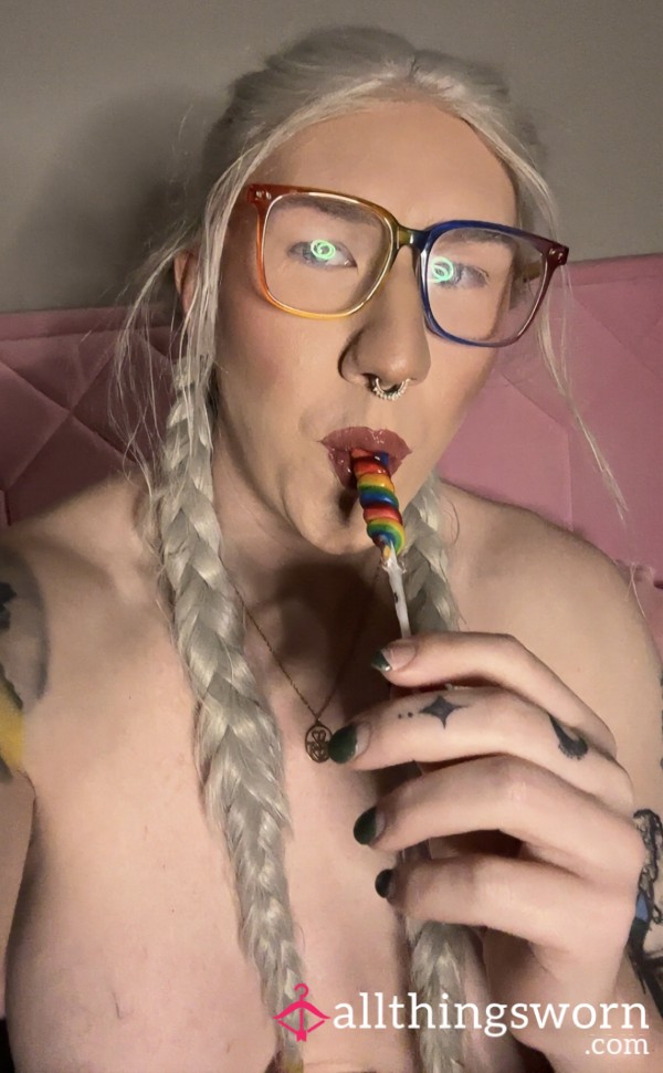 🍑Playing With A Lollipop🍑🍭