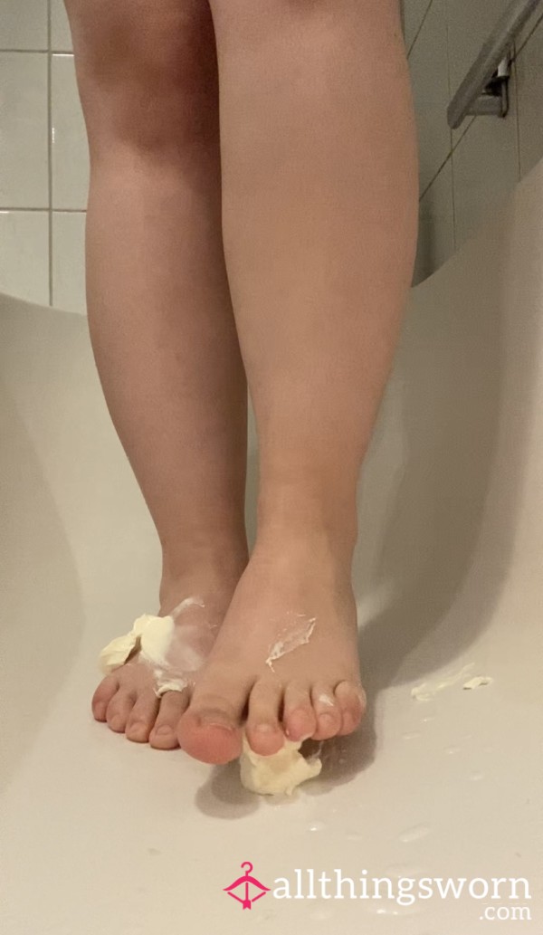 Playing With Cream Cheese🦶🏻