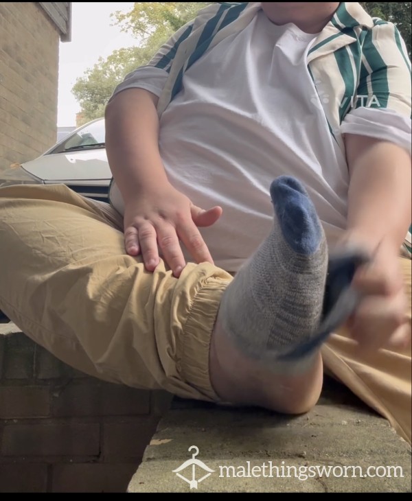 Playing With My Feet 🦶 💋