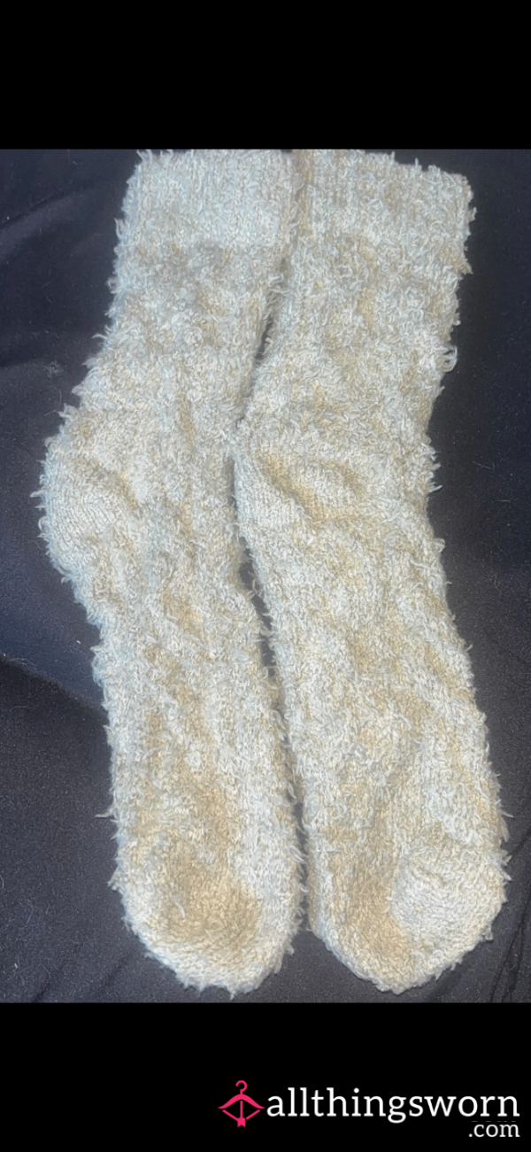 Green Fluffy Socks – Soft, Warm & Strongly Scented 💚✨