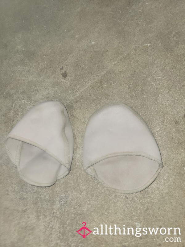 Pointe Shoe Pads: Ouch Pouch, Bunheads, Lambs Wool