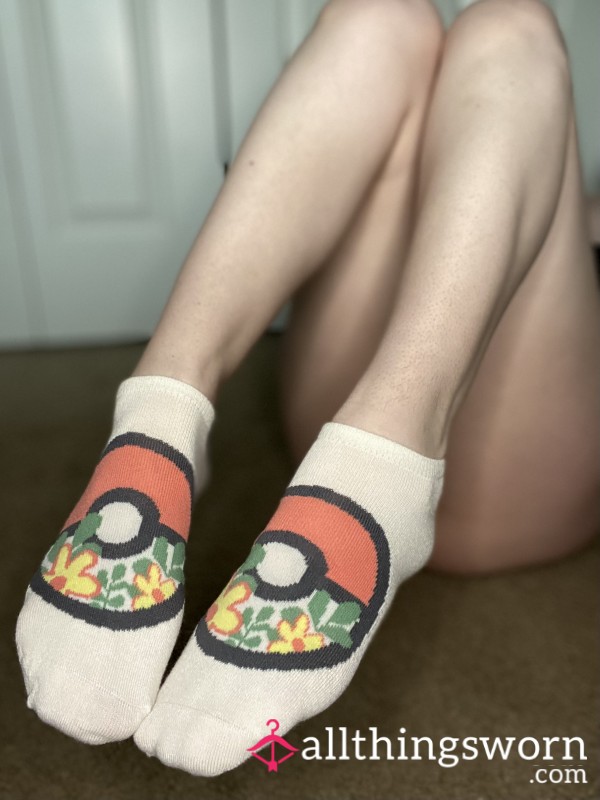 Poke Ball Ankle Socks - Available For Wears ❤️