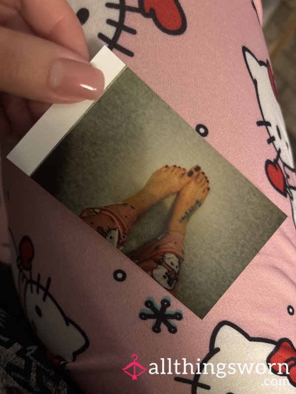 Polaroid Feet Pics 💞