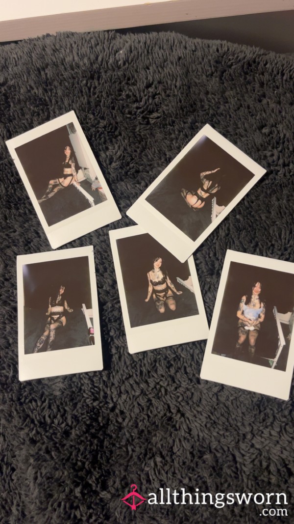 Polaroids 👸🏻🖤