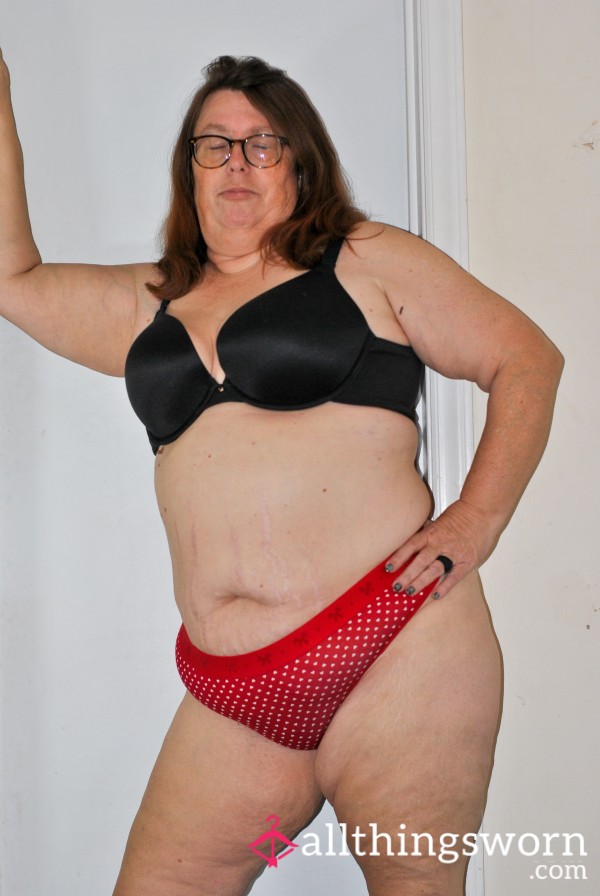 Heart Polka Dot Pa**ion: Red Hot Comfort For The Curvy Queen
