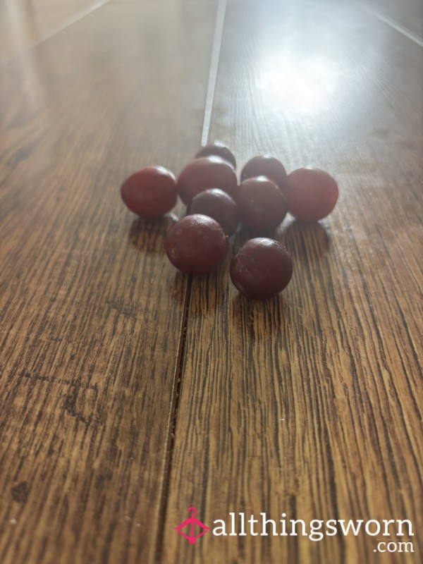 Pop Pop Pop Goes The Grapes 🍇