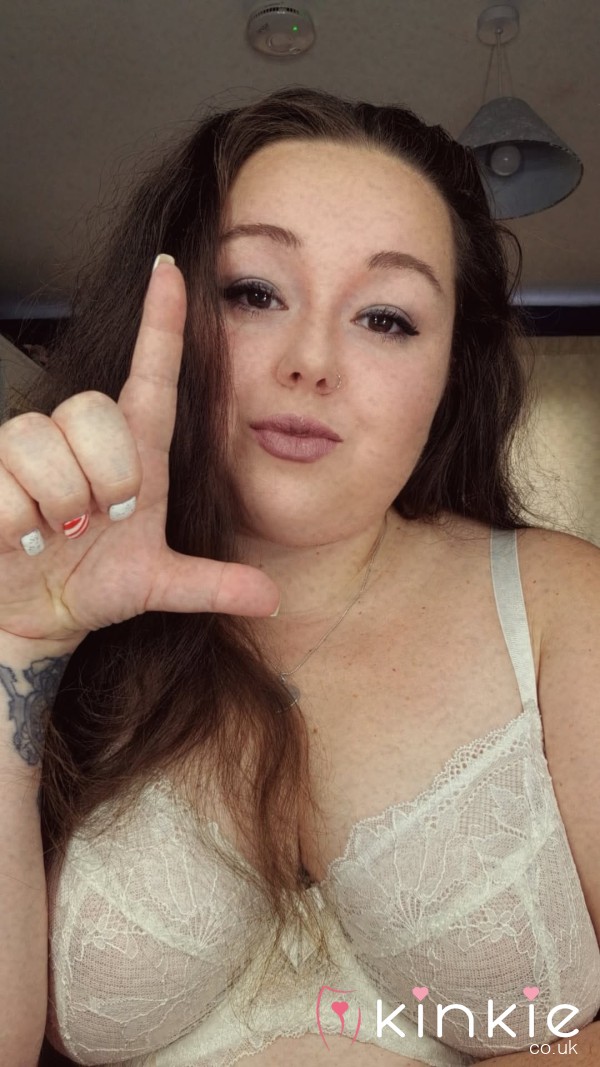 Posh Totty B**ch Is A Bully To You SPH