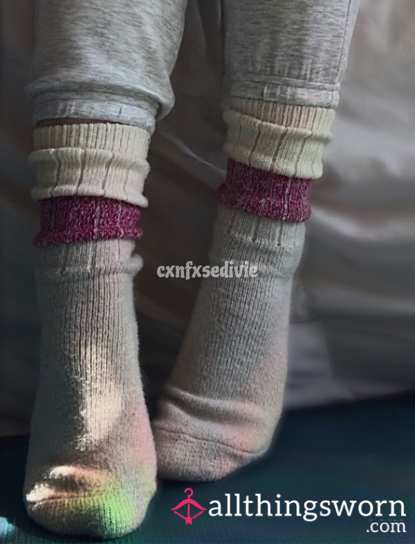 Post P**l- Wool Fuzzy Socks 🧦