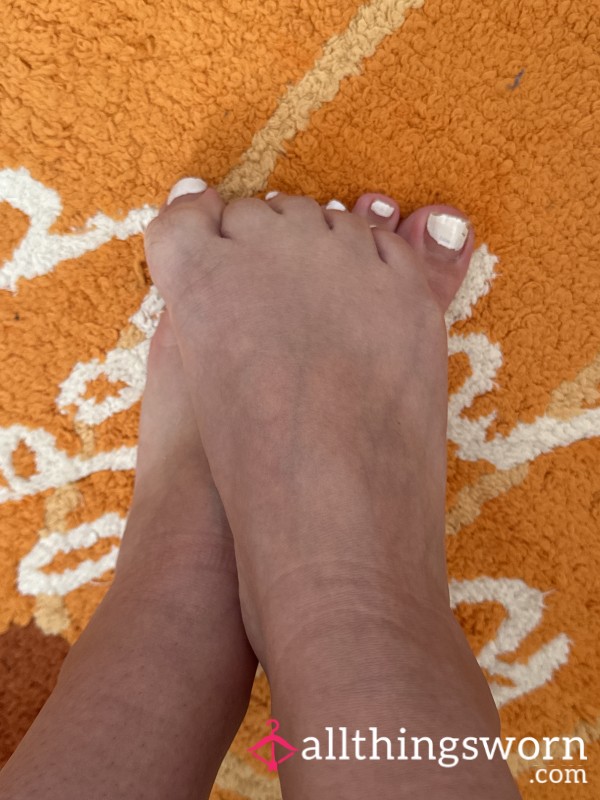 Post-Run Feet Set – Fresh From My 10K 🏃‍♀️✨