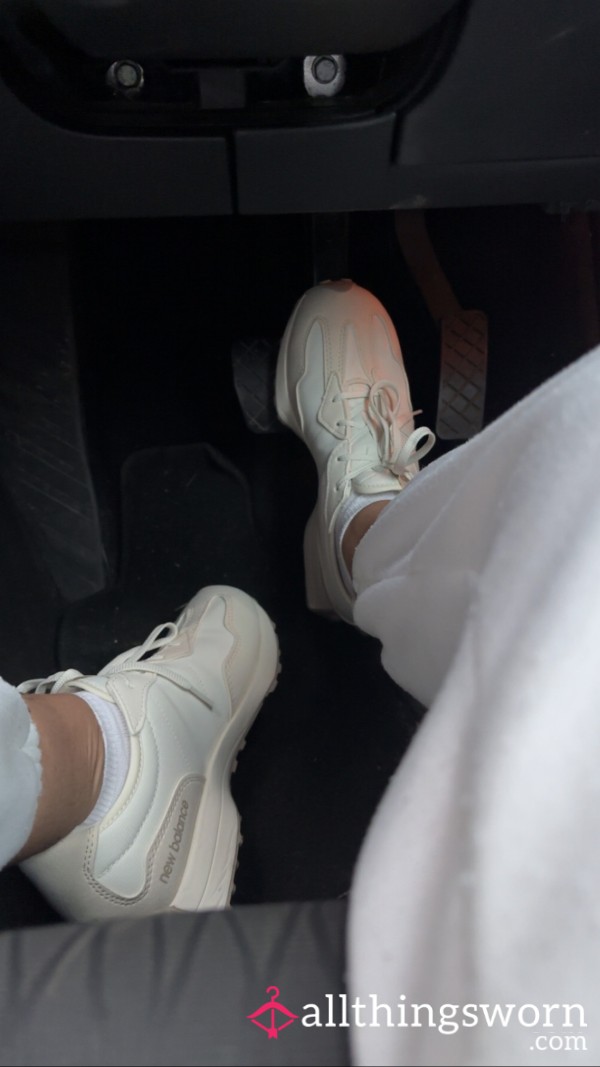 Post-sunbed, Sweaty, Oily Feet