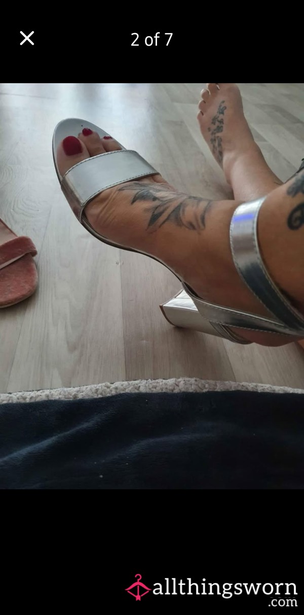 Pounding Pavement & Egos—These Heels Are Made For Financial Ruin