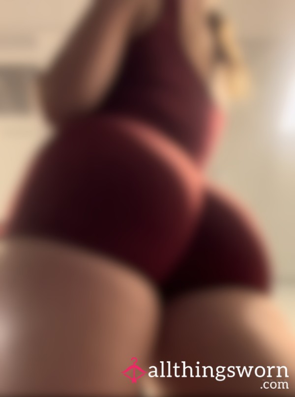 📸 POV: You’re Under My A** After A Long Sweaty Gym Session