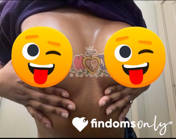 Prettiest Tits 🍊🍊