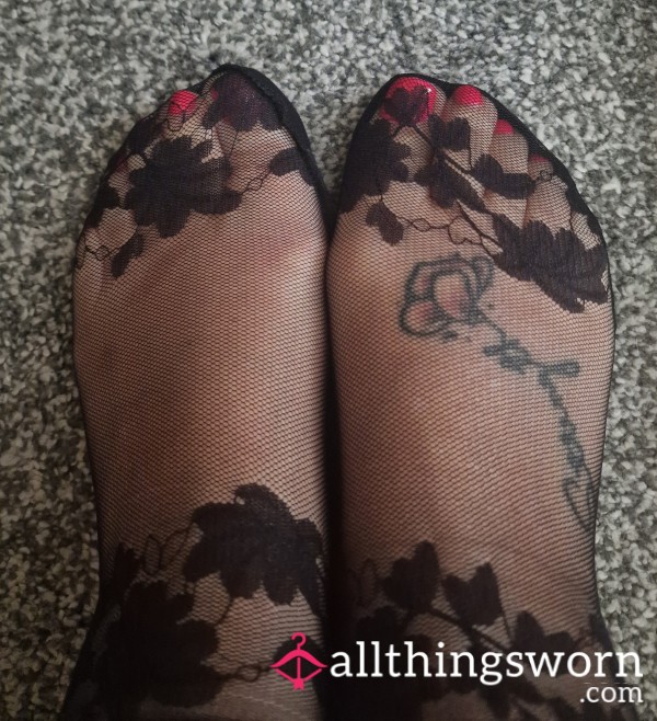 Pretty Black Lace Footsies