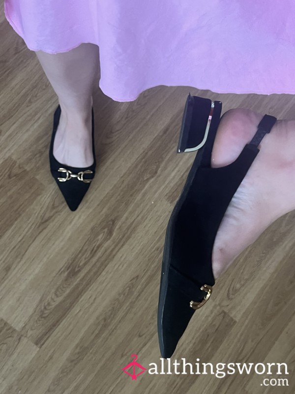 Pretty Black&gold Sling Backs 💞✨🩷