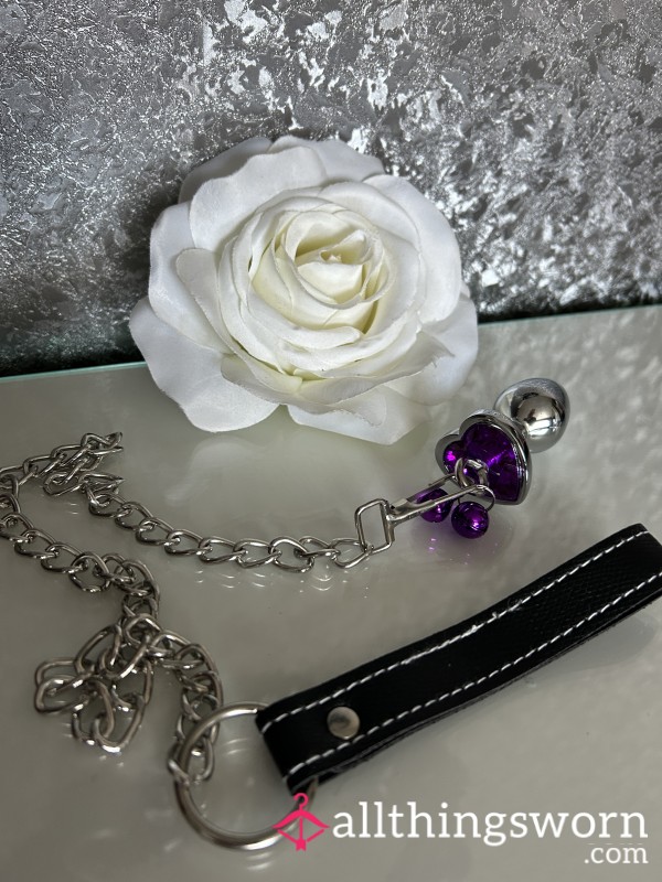 Pretty Bu*t Plug With Lead And Bells