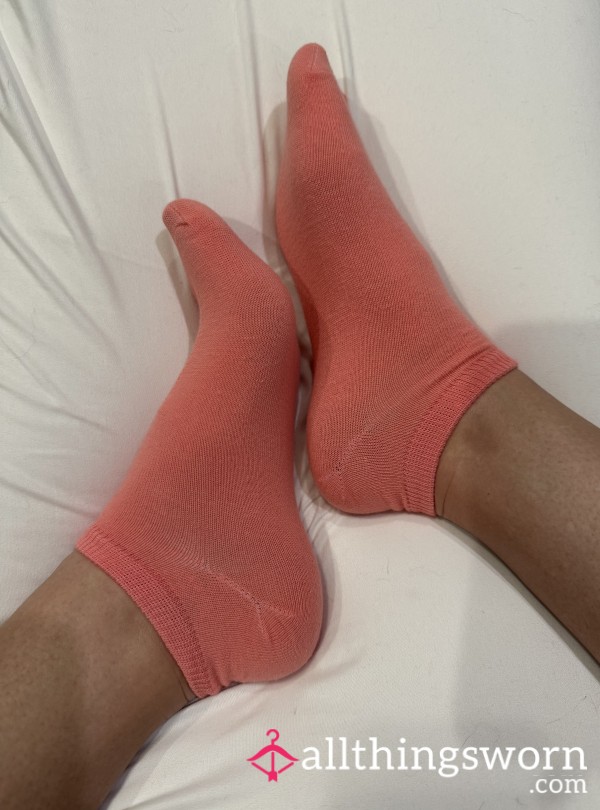 Pretty Cor*l Ankle Socks 🪸