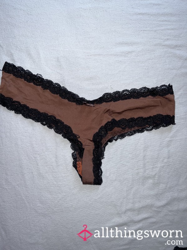 Pretty Cute Thong🧡