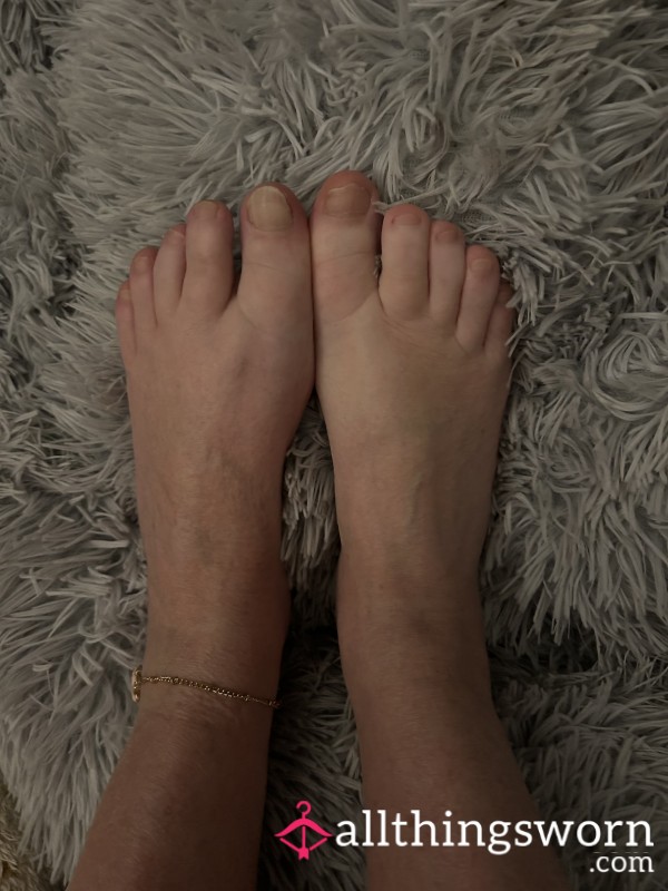 Pretty Feet