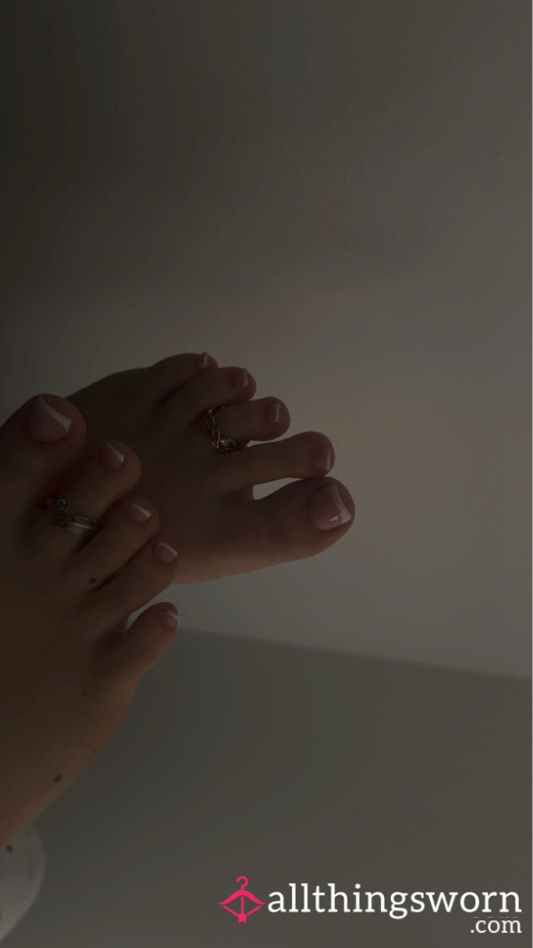 Pretty Feet 🌶️