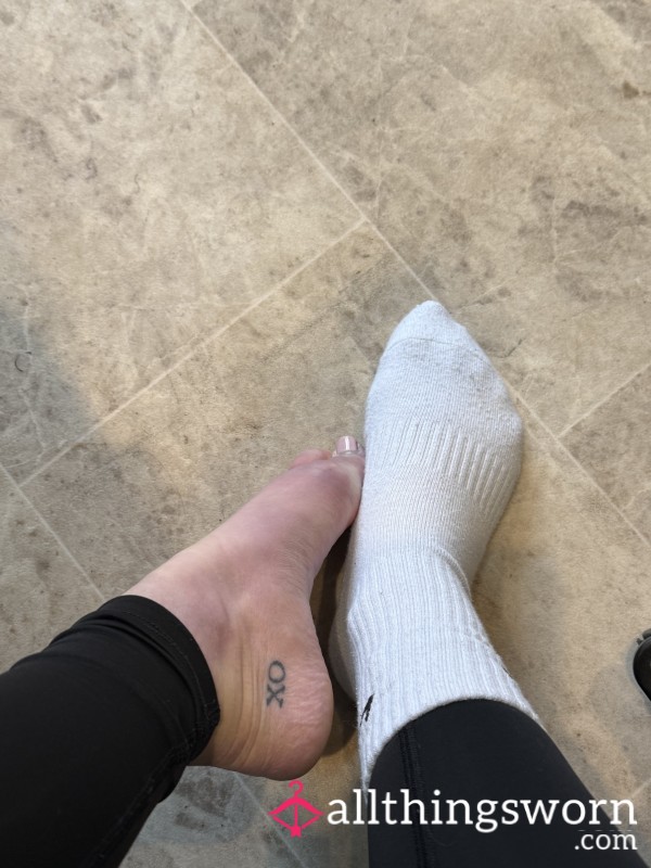 Pretty Feet + Discreet Extras Available 💋