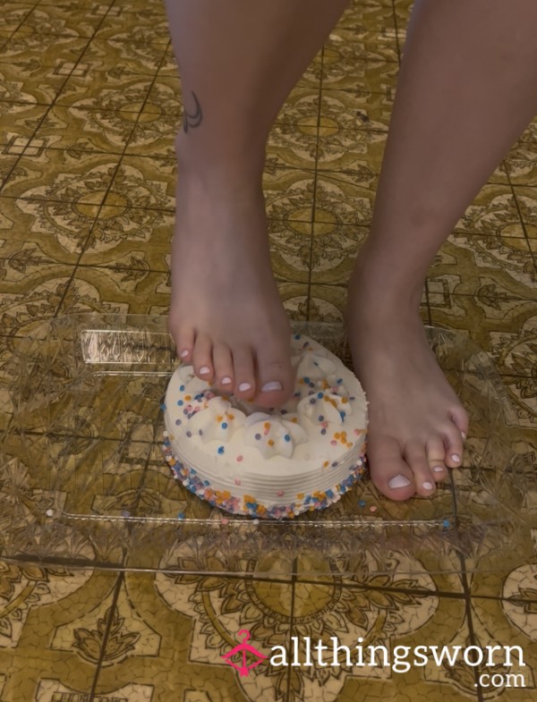 Pretty Feet Smashing A Small Cake 🎂