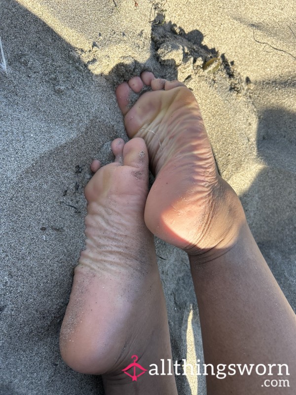 Pretty Feet Soaked In Sand And Ocean Water ;)
