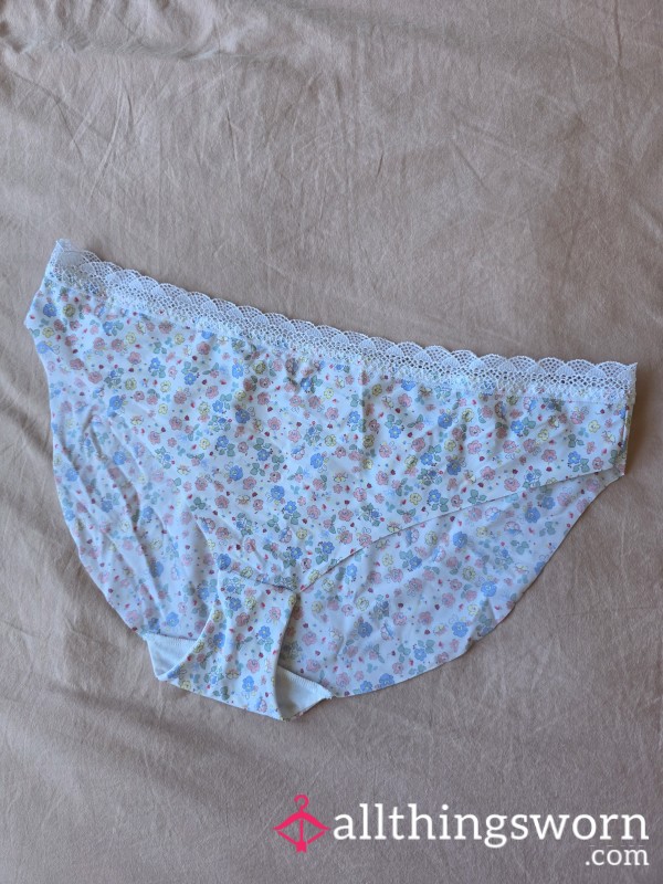🏵🌷🌻 Pretty Flor*l Panties🌻🌷🏵