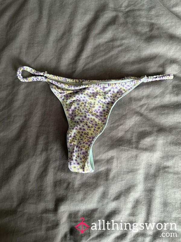 Pretty Flor*l Thong