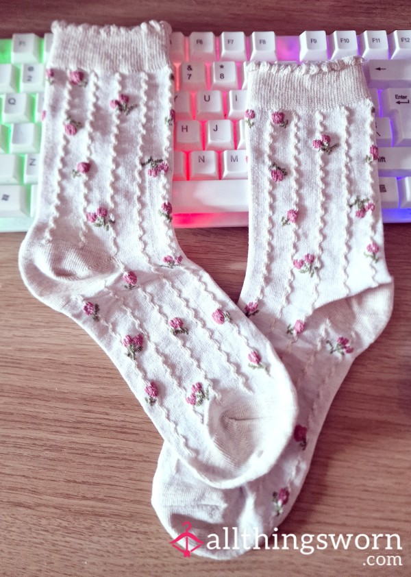 Pretty Flower Socks